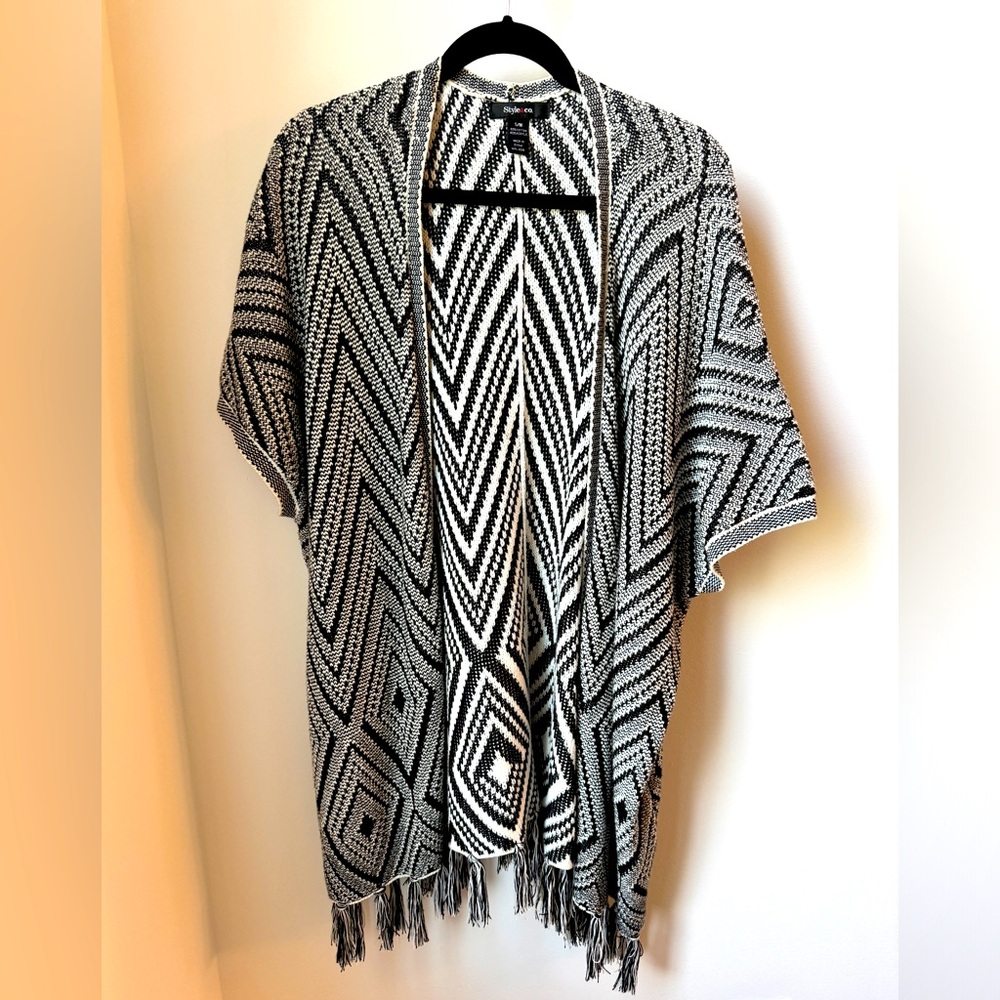 Short sleeve cardigan